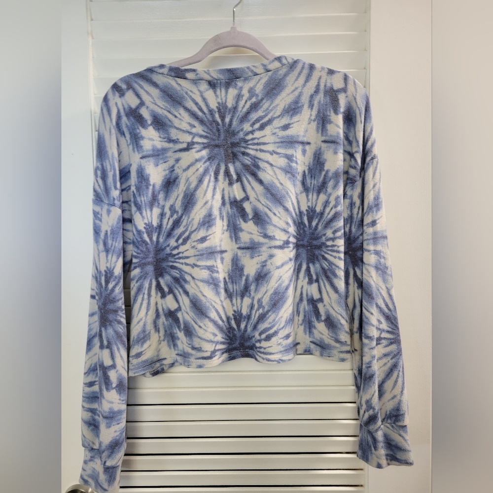 Papaya Blue and White Tie-Dye Crewneck Sweater